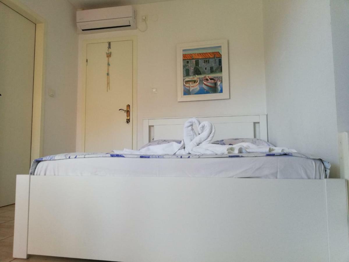 Apartman Jela シベニク エクステリア 写真